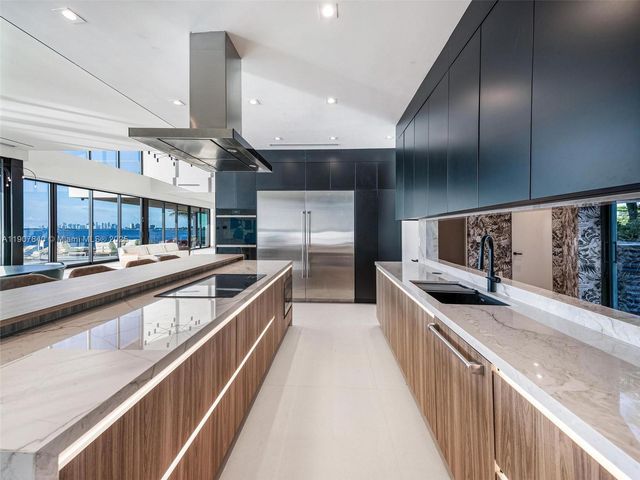 11400 N Bayshore Dr, North Miami, FL 33181