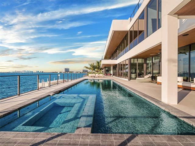 11400 N Bayshore Dr, North Miami, FL 33181