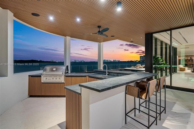 11400 N Bayshore Dr, North Miami, FL 33181