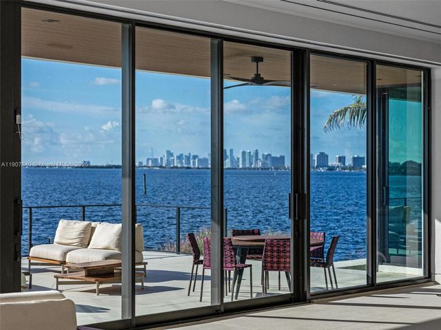 11400 N Bayshore Dr, North Miami, FL 33181