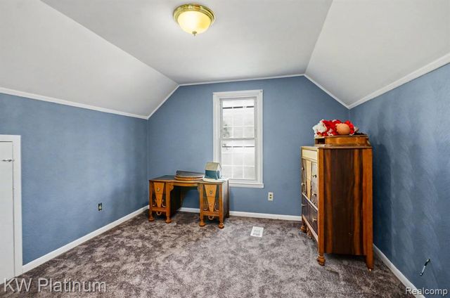 23136 Hill Avenue, Warren, MI 48091