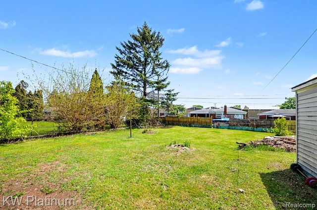 23136 Hill Avenue, Warren, MI 48091