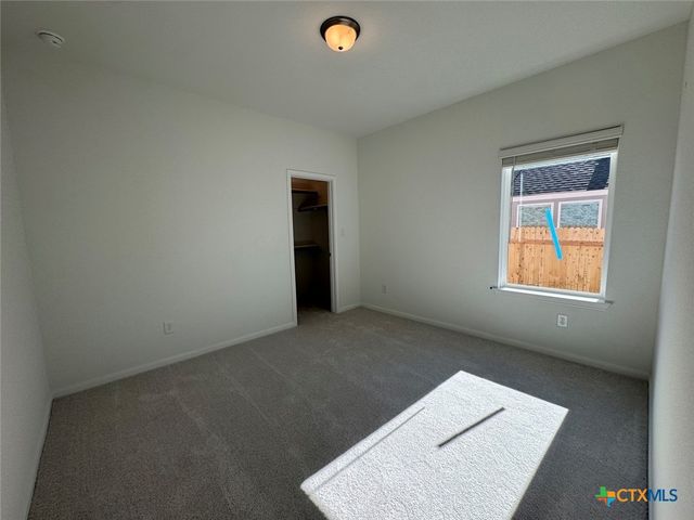 3725 Pin Oak Hills, Seguin, TX 78155