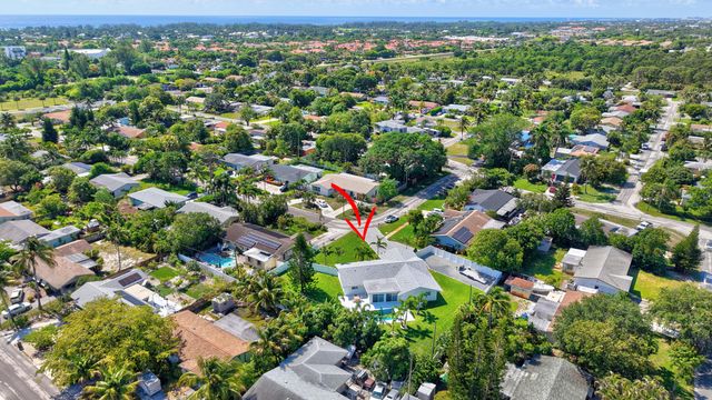 135 SE 28th Court, Boynton Beach, FL 33435