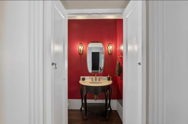 36 Society Street, Charleston, SC 29401