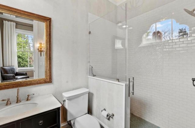 36 Society Street, Charleston, SC 29401