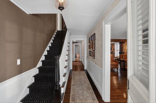 36 Society Street, Charleston, SC 29401