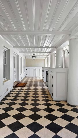 36 Society Street, Charleston, SC 29401