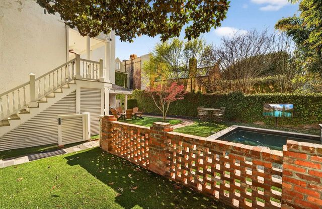 36 Society Street, Charleston, SC 29401