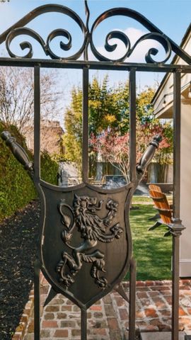 36 Society Street, Charleston, SC 29401