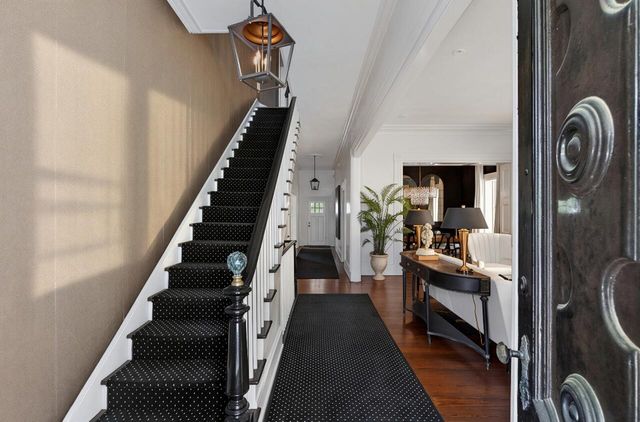 36 Society Street, Charleston, SC 29401