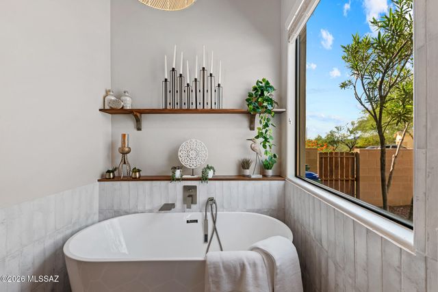 11946 N Copper Sky Place, Oro Valley, AZ 85737