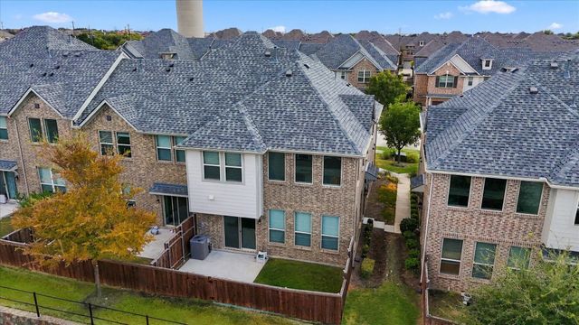 2737 Splendor Drive, Little Elm, TX 75068
