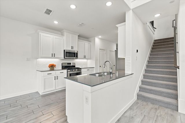 2737 Splendor Drive, Little Elm, TX 75068