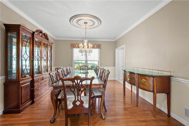 301 Bunker Hill Drive, Peters Twp, PA 15317