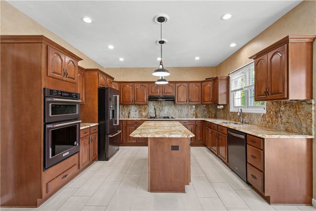 301 Bunker Hill Drive, Peters Twp, PA 15317