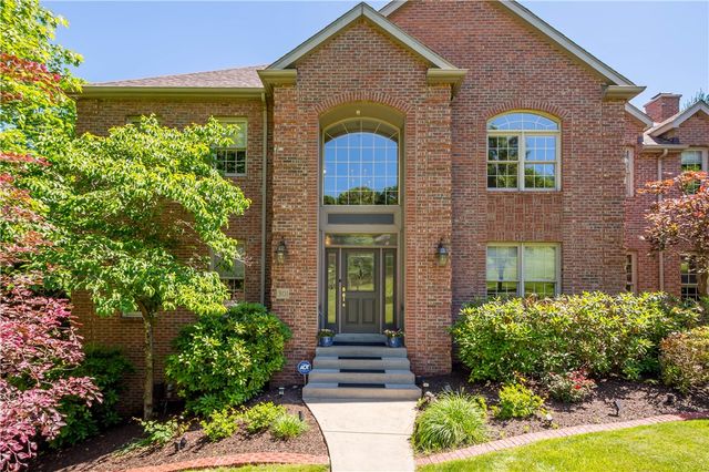 301 Bunker Hill Drive, Peters Twp, PA 15317