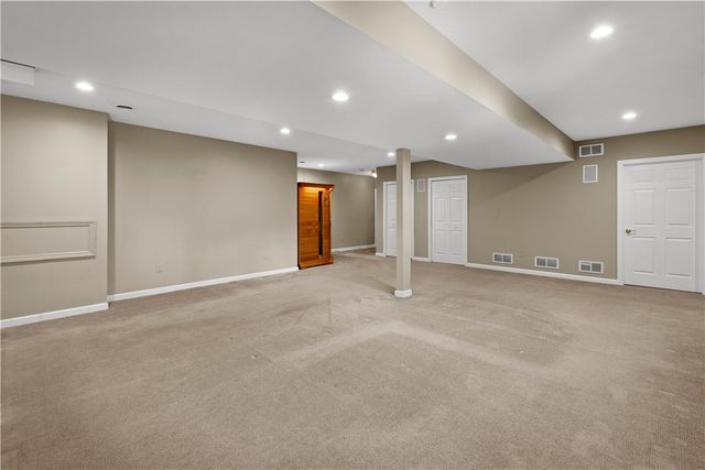 301 Bunker Hill Drive, Peters Twp, PA 15317