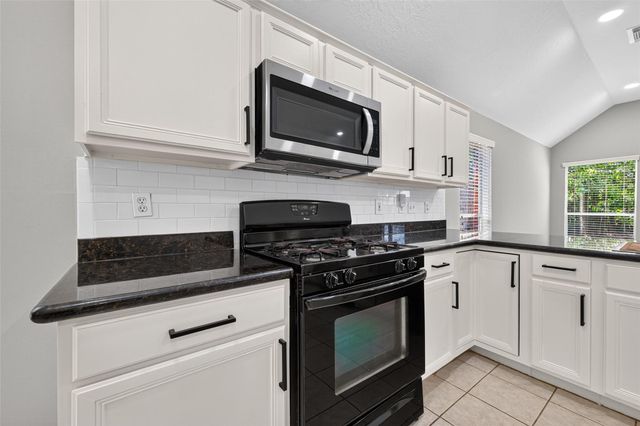 31003 N Head Drive, Spring, TX 77386