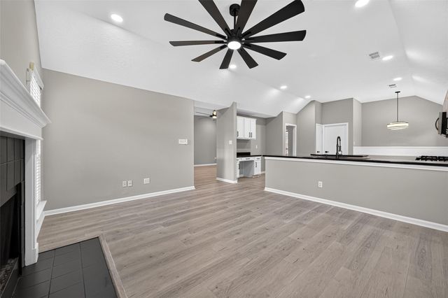 31003 N Head Drive, Spring, TX 77386
