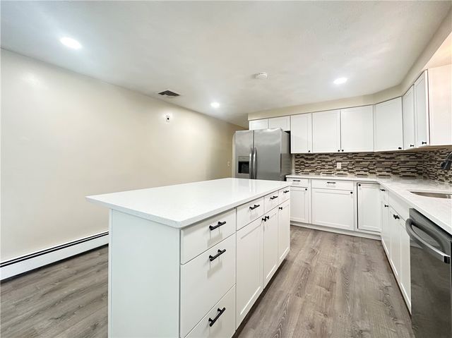 135 South Pierce Road, East Greenwich, RI 02818