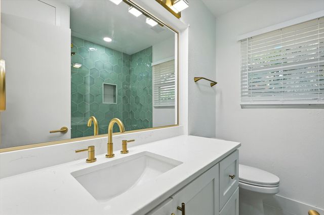 6519 Ravendale Lane, Dallas, TX 75214