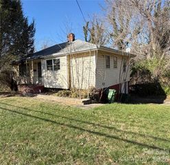 323 Pearson Drive, Asheville, NC 28801