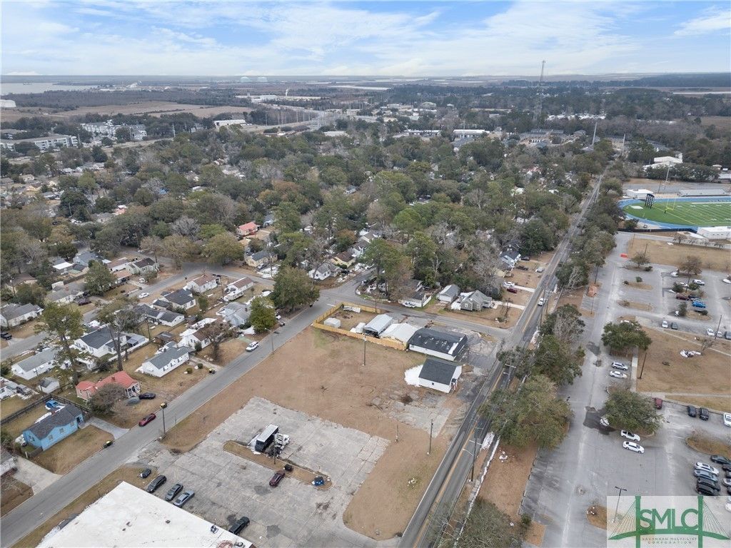 Image 12 of property listing at 284 Pennsylvania Avenue, Savannah, GA 31404