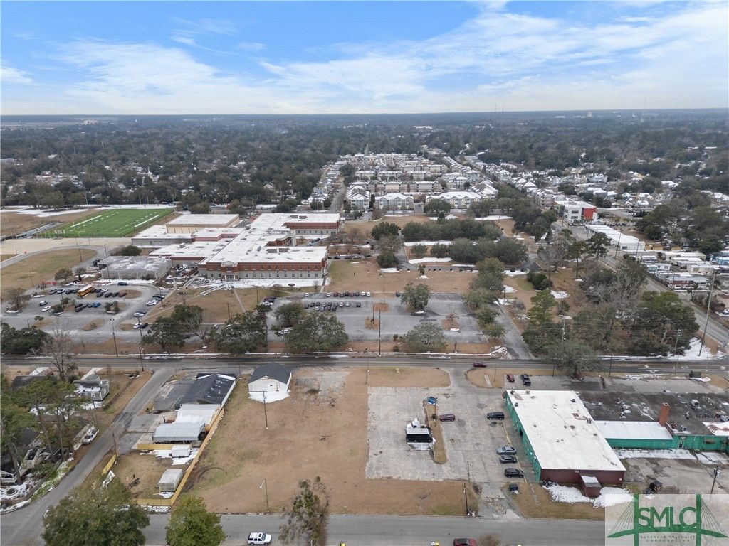 Image 9 of property listing at 284 Pennsylvania Avenue, Savannah, GA 31404