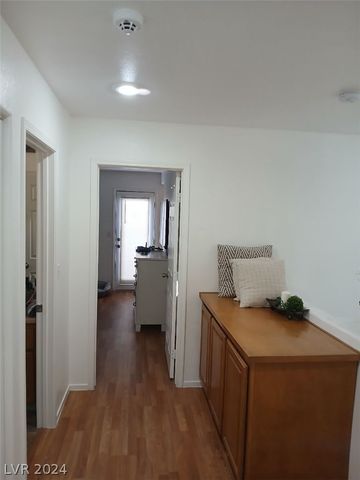 9794 Villa Lorena Avenue, Las Vegas, NV 89147