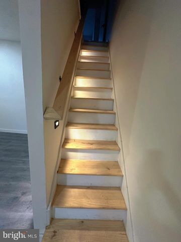 2305 N COLORADO ST, Philadelphia, PA 19132