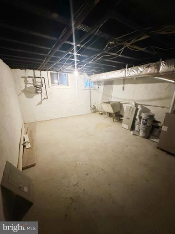 2305 N COLORADO ST, Philadelphia, PA 19132