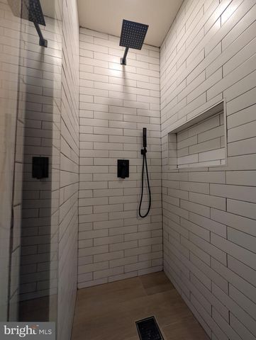 2305 N COLORADO ST, Philadelphia, PA 19132