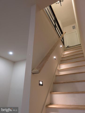 2305 N COLORADO ST, Philadelphia, PA 19132