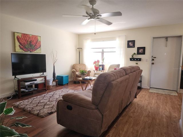 1811 BEDFORD LANE G-152, Sun City Center, FL 33573