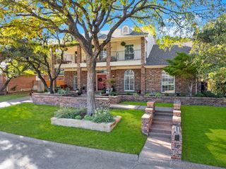 16 Harbour Point Circle, Fort Worth, TX 76179