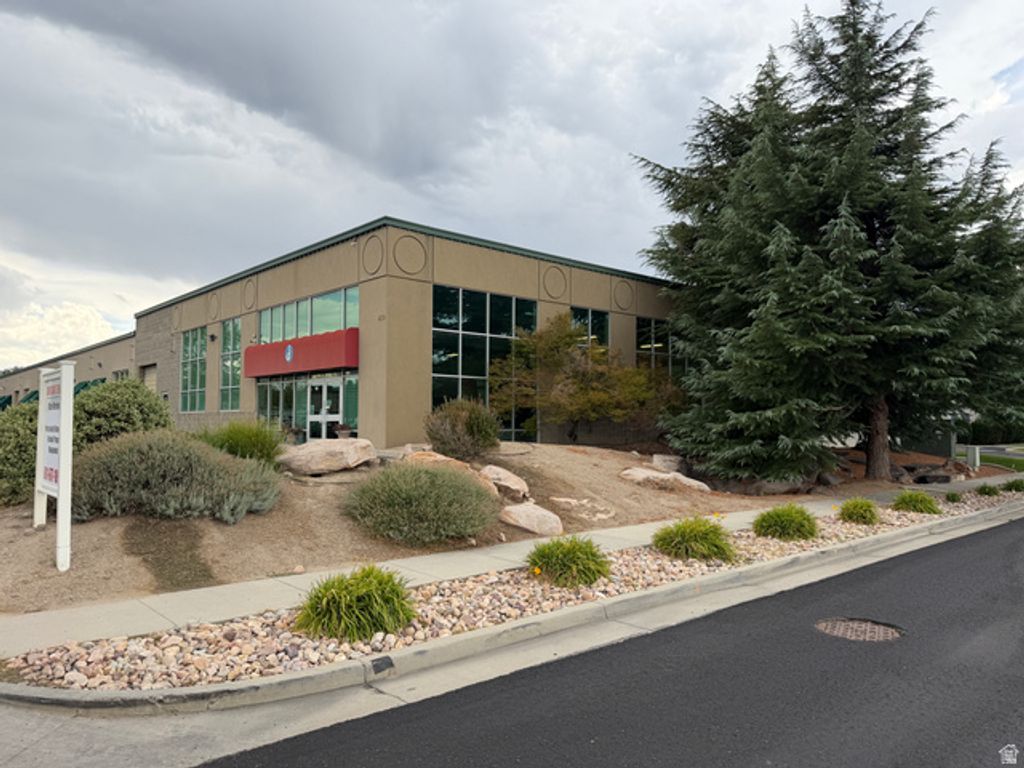 615 W 9400 S, Sandy, UT 84070 — photo 2