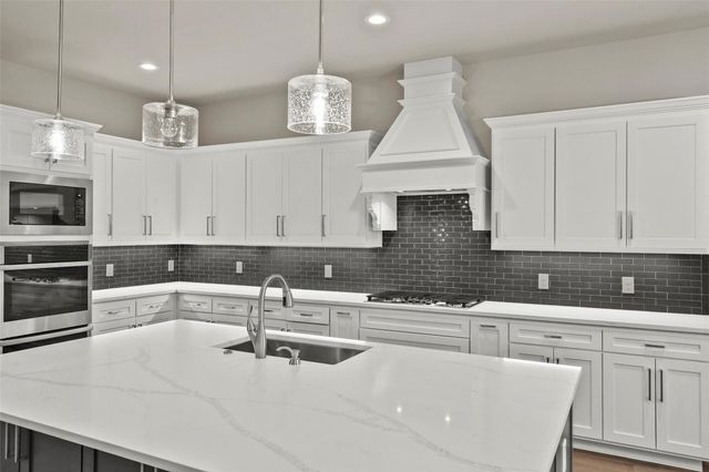 8512 Fresh Meadows Road, North Richland Hills, TX 76182