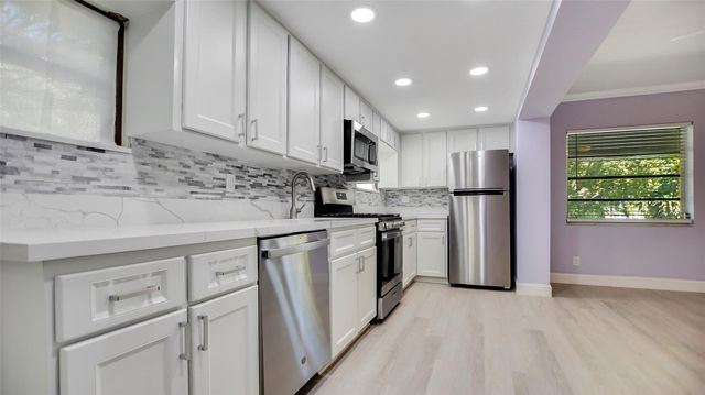 600 SW 19th Street, Fort Lauderdale, FL 33315