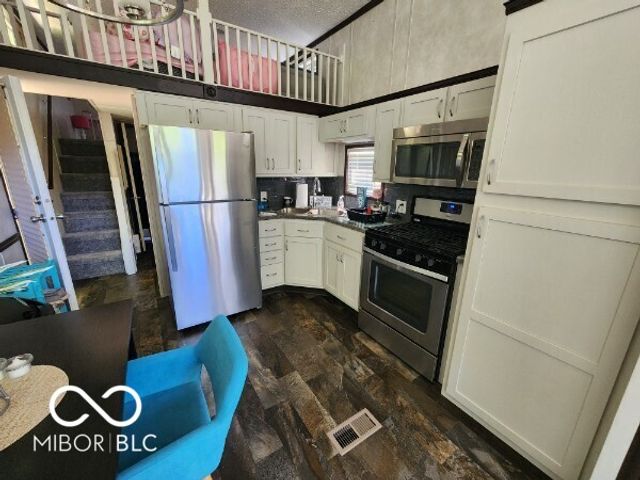 5154 Van Bibber Lake Estates, Greencastle, IN 46135