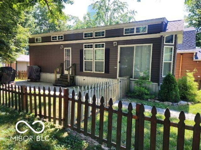 5154 Van Bibber Lake Estates, Greencastle, IN 46135