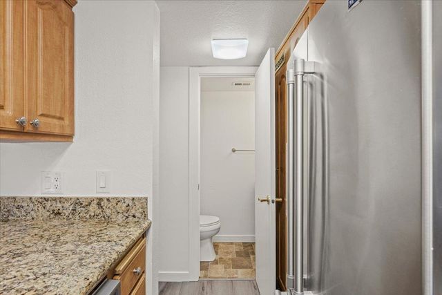 6693 Greenback Ln, Citrus Heights, CA 95621