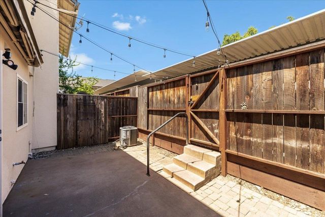 6693 Greenback Ln, Citrus Heights, CA 95621