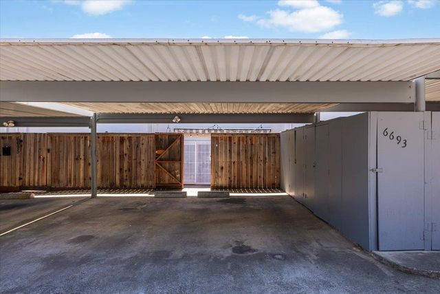 6693 Greenback Ln, Citrus Heights, CA 95621