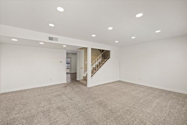 6693 Greenback Ln, Citrus Heights, CA 95621