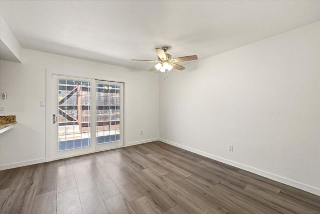 6693 Greenback Ln, Citrus Heights, CA 95621