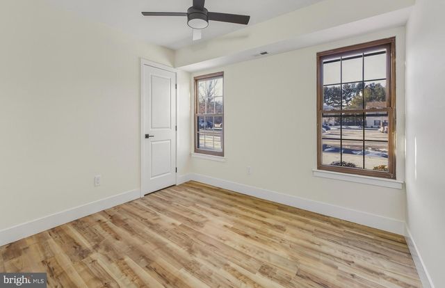 1 WINDSOR CT, Sewell, NJ 08080