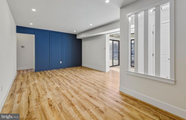 1 WINDSOR CT, Sewell, NJ 08080