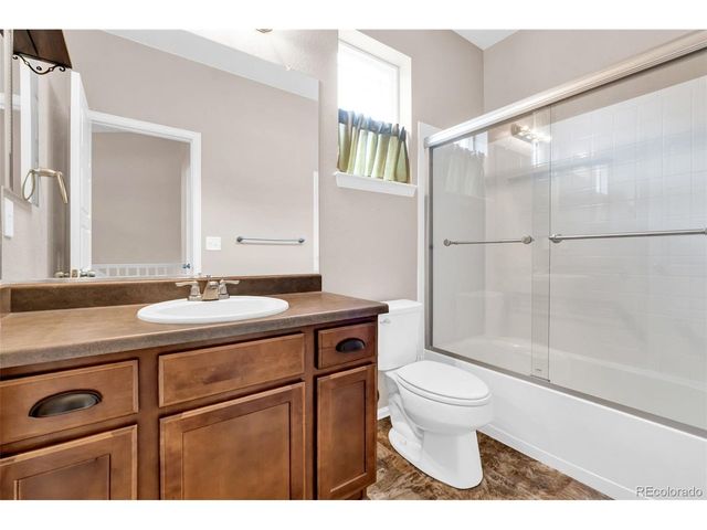 2335 Winding Dr, Longmont, CO 80504