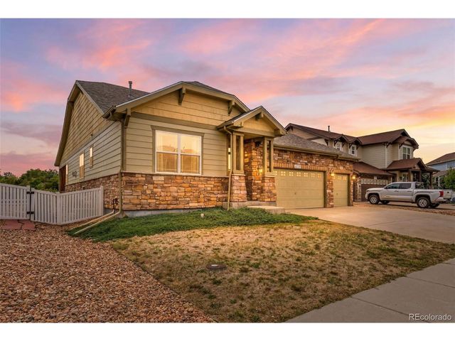 2335 Winding Dr, Longmont, CO 80504